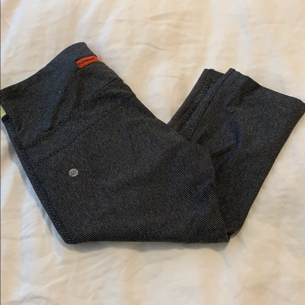 VIMMIA Workout / Yoga Capri Tights